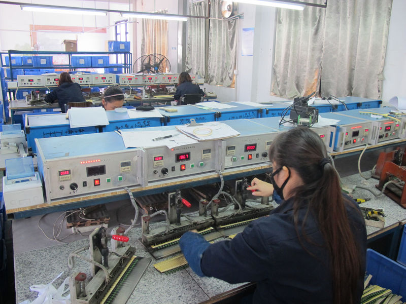Shenzhen Hwalon Electronic Co., Ltd. üreticinin üretim hattı